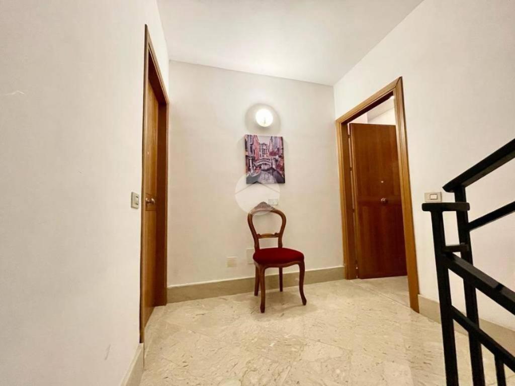 Vista Suggestiva Apartment Trappeto  Bagian luar foto